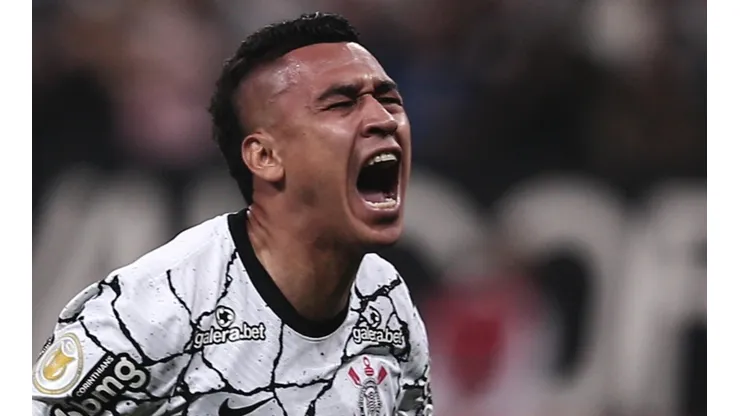 Cantillo está suspenso para a partida contra o Boca Juniors e desfalca Corinthians (Foto: Ettore Chiereguini/AGIF)