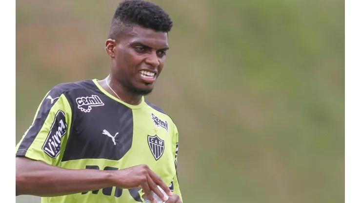 Thomas Santos/AGIF - Atlético não para em Jemerson e busca zagueiro na Itália.