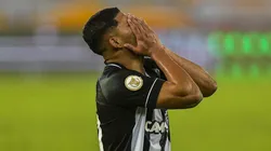 Erison expõe bastidores sobre futuro no Botafogo na temporada