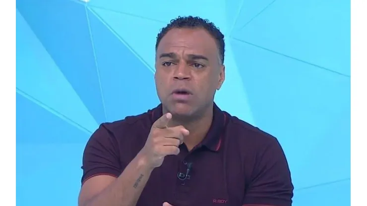 Foto: Reprodução/Band - Denílson falou abertamente sobre a reclamação.