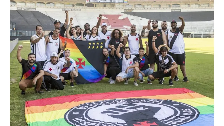 Daniel Ramalho/Vasco da Gama. Torcedores se unem para protestar contra a homofobia e transfobia no futebol
