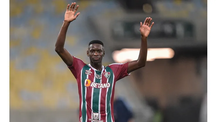 Thiago Ribeiro/AGIF - Luiz Henrique se despede da torcida do Fluminense