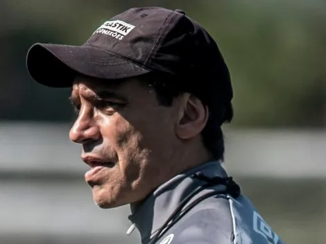 “Mandou deixar em suspense o nome do Bustos”; repórter traz ‘bomba’ no Santos sobre atual treinador