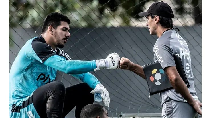 Foto: Ivan Storti/Santos FC - Bustos só poupou João Paulo (foto) e Marcos Leonardo em entrevista após vexame diante do Corinthians