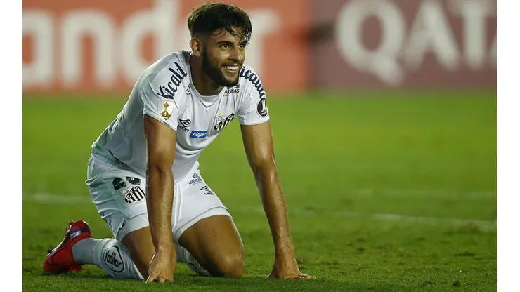 Foto: Wagner Meier/Getty Images - Yuri Alberto se aproximou de empréstimo ao Corinthians a partir de julho