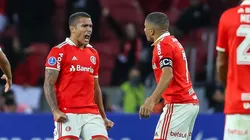 Foto: Pedro H. Tesch/AGIF - Caio Vidal (à esquerda) seria um dos nomes que Inter liberaria para viabilizar reforços na janela