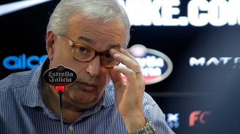 Roberto de Andrade é o homem forte do futebol do Corinthians (Foto: Daniel Vorley/AGIF)