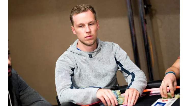 Simon Mattsson assumiu a liderança do ranking de poker online (Foto: Danny Maxwell/EPT)