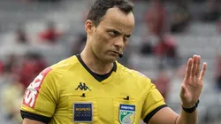 “Só tem esse ângulo”; CBF divulga áudio do Var em lance polêmico contra o Fogão