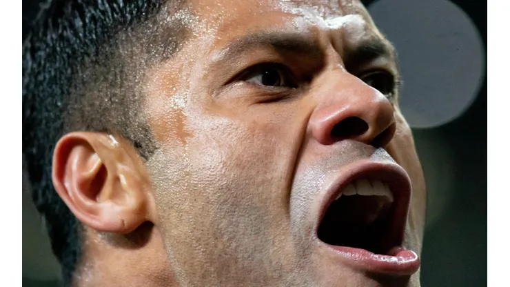 Foto: Fernando Moreno/AGIF - Hulk foi destaque na derrota do Flamengo.