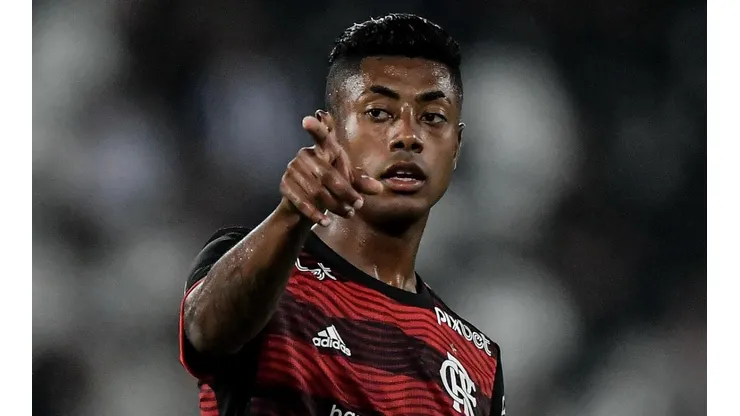 Foto: Thiago Ribeiro/AGIF - Bruno Henrique está fora da temporada.