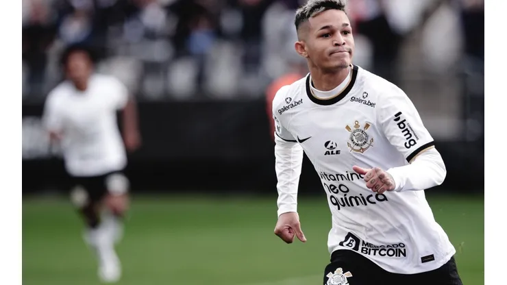 Ettore Chiereguini/AGIF - Adson pode ser impactado por mudança em jogo do Corinthians