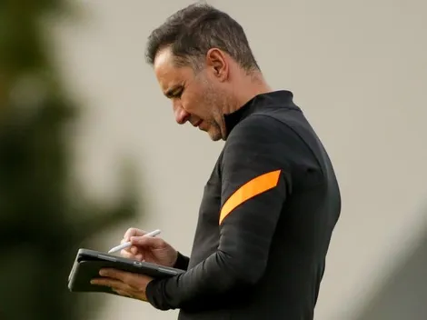 Corinthians deve ter desfalque de peso contra o Santos e Vítor Pereira enfrenta dilema