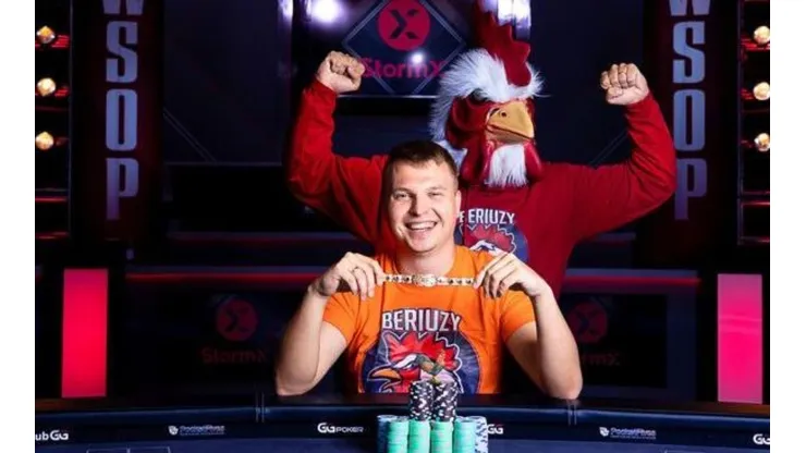 Ponakovs faturou quase US$ 1,9 milhão na WSOP (Foto: Danny Maxwell/PokerNews)