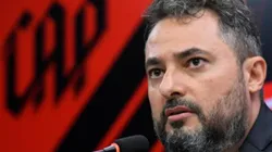 Foto: Fabio Wosniak/Athletico/Divulgação - Alexandre Mattos resolveu situação de Vitinho junto a clube da Ucrânia