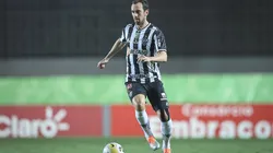 Godín não ficou nem seis meses no Atlético-MG; defensor é mais um entre os uruguaios que não vingaram no Galo