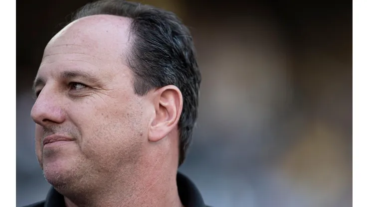 São Paulo fecha contratação de atacante e Ceni é avisado