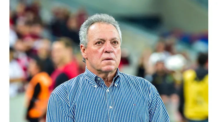 Jason Silva/AGIF - Abel Braga entra na Justiça contra o Cruzeiro