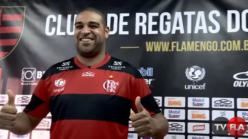 Foto: FLA TV/YouTube - Adriano conquistou o Hexa no Flamengo em 2009.