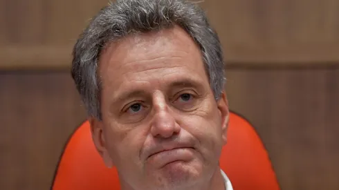 Landim é pressionado de última hora para demitir três jogadores do Fla; nome são expostos