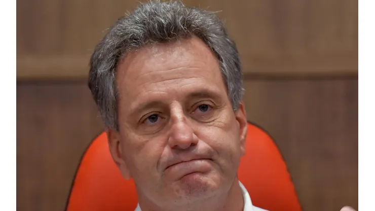 Landim é pressionado de última hora para demitir três jogadores do Fla; nome são expostos