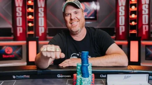 Pedro Bromfman venceu o mundial de poker no jogo de 'coroas' (Foto: Hayley Hochstetler/PokerNews)