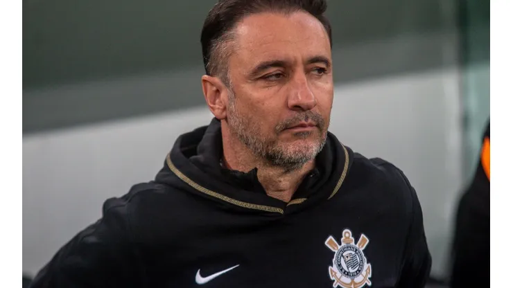 Gabriel Machado/AGIF. Vítor Pereira faz longo desabafo sobre seu método de trabalho à frente do Timão