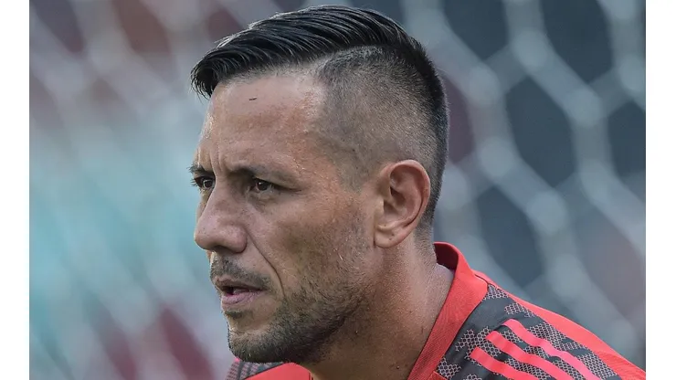 - Diego Alves, goleiro