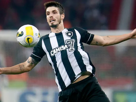 Atingido na confusão no Beira-Rio, Lucas Piazon preocupa e Botafogo tem lista de desfalques para clássico