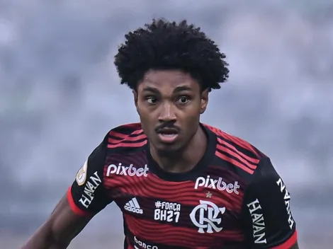 “Se for isso, o Fla assina”; Cariocas ‘topam’ acordo com o Santos por Vitinho mas fazem exigência