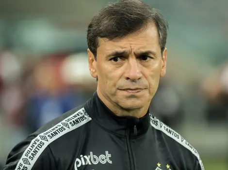 “Vai depender”: Fabián Bustos esclarece situação de zagueiro e atacante para duelo diante do Corinthians