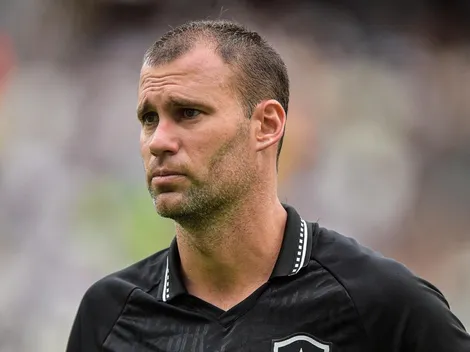 Diante das cobranças Carli pede paciência e destaca mudanças no Botafogo