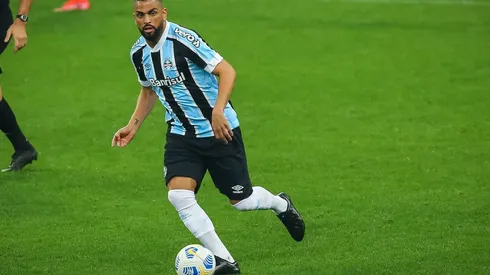 Pedro H. Tesch/AGIF – Maicon volta a ser assunto no Grêmio