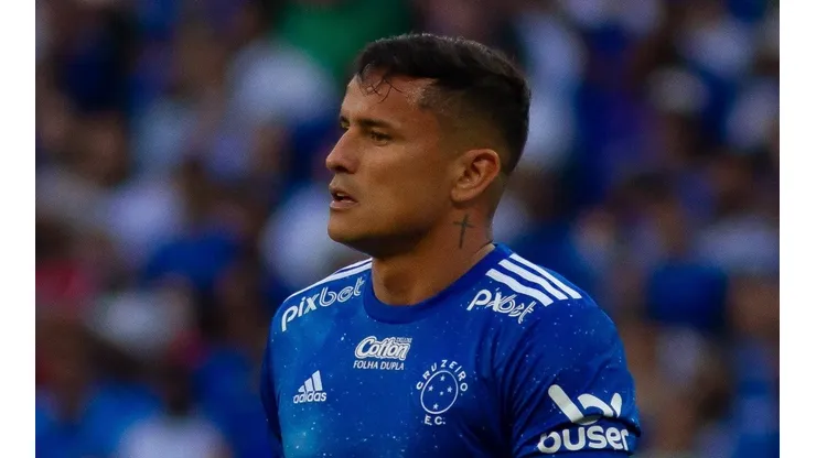 Foto: Fernando Moreno/AGIF - Edu abre o jogo sobre problema que atravessou no Cruzeiro