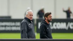 Foto: Rodrigo Coca/Ag. Corinthians | Duílio é informado e Timão terá que tirar R$ 13 MI dos cofres