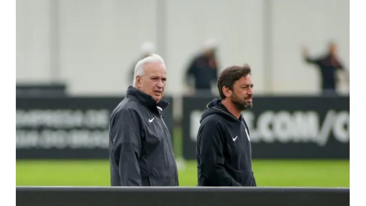 Foto: Rodrigo Coca/Ag. Corinthians | Duílio é informado e Timão terá que tirar R$ 13 MI dos cofres