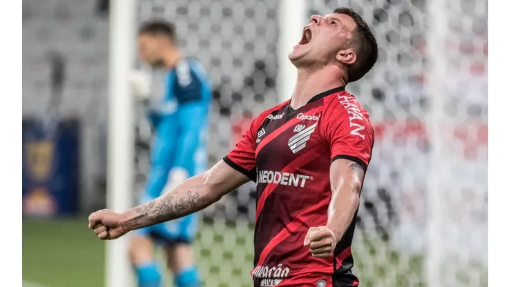 Foto: Robson Mafra/AGIF - Renato Kayzer deve sair do Fortaleza e, em julho, tem grandes chances de ser negociado