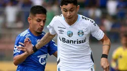 Foto: Fernando Moreno/AGIF - Diogo Barbosa (foto) passou apuros com Gedeilson na final do Gauchão