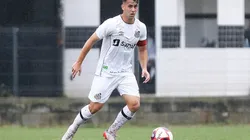 Foto: Pedro Ernesto Guerra Azevedo/Santos FC - Sandro não teve seu contrato renovado pelo Peixe no início da temporada