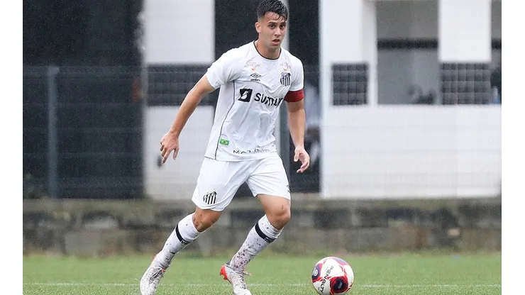 Foto: Pedro Ernesto Guerra Azevedo/Santos FC - Sandro não teve seu contrato renovado pelo Peixe no início da temporada