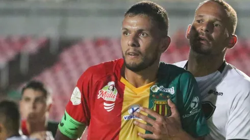 Foto: Ronald Felipe/AGIF - Eloir está de volta à equipe após cumprir suspensão