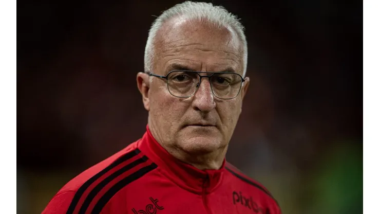 Foto: Thiago Ribeiro/AGIF - Dorival não ficou em cima do muro no Flamengo.
