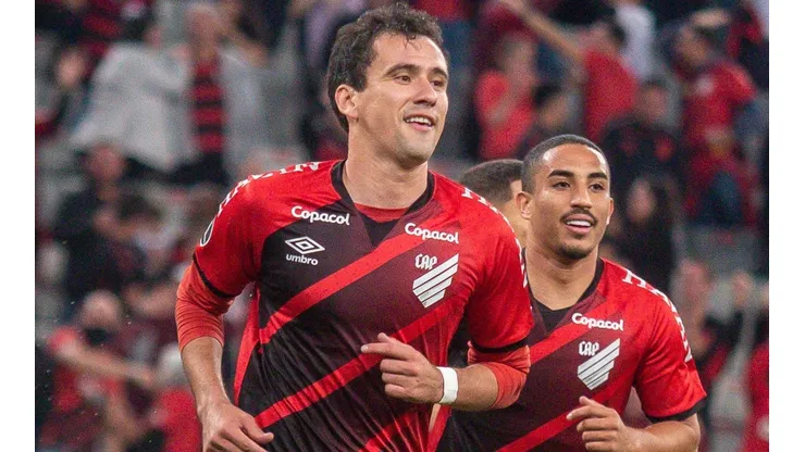 Foto: Gabriel Machado/AGIF - Pablo: atacante não preocupa Athletico para o clássico do final de semana