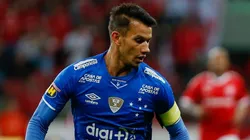“Muito decepcionante”; Henrique não se cala e abre o jogo sobre crise no Cruzeiro