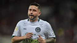 Élvis pode ser negociado pelo Goiás, em troca de atacante do Grêmio