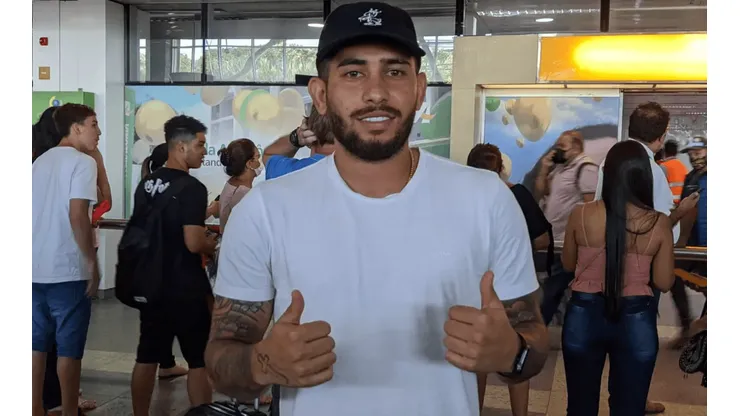 Fábio Will/O Liberal. Leandro Carvalho já está em Belém para assinar contrato com o Remo