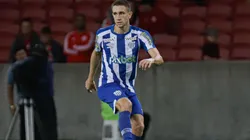 Foto: Maxi Franzoi/AGIF - Arthur Chaves deve ganhar companheiro na defesa do Avaí