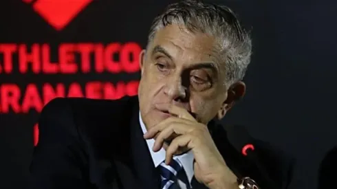 Foto: Divulgação/Athletico - Petraglia age para fechar com defensor para o Furacão