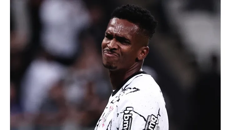 Foto: Ettore Chiereguini/AGIF - Jô rescindiu contrato recentemente no Corinthians.