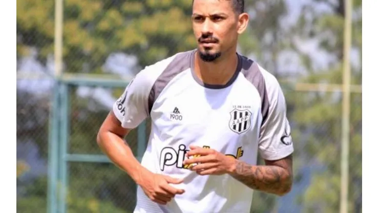 Diego Almeida/Ponte Press / Lucca, Bernando e + 2; Ponte Preta terá desfalques para enfrentar o Cruzeiro.